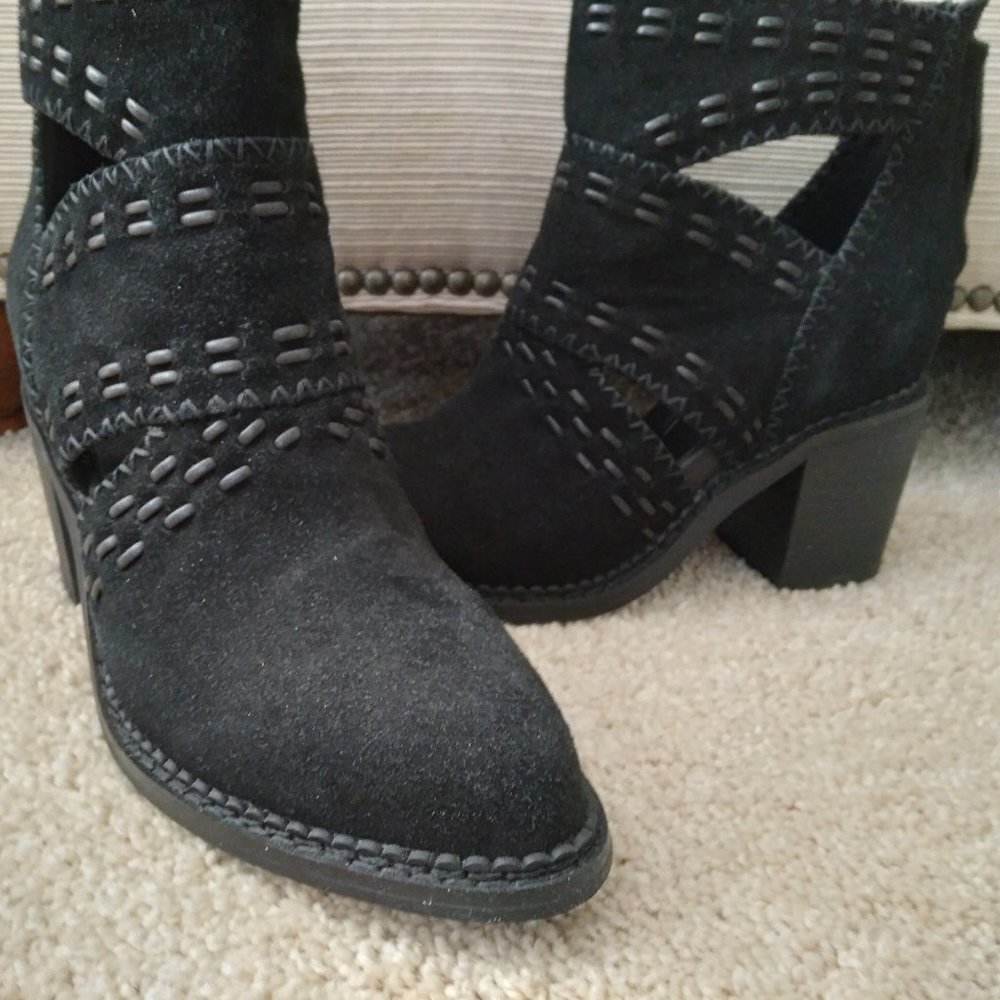 Sbicca Women's Jossly Ankle Bootie